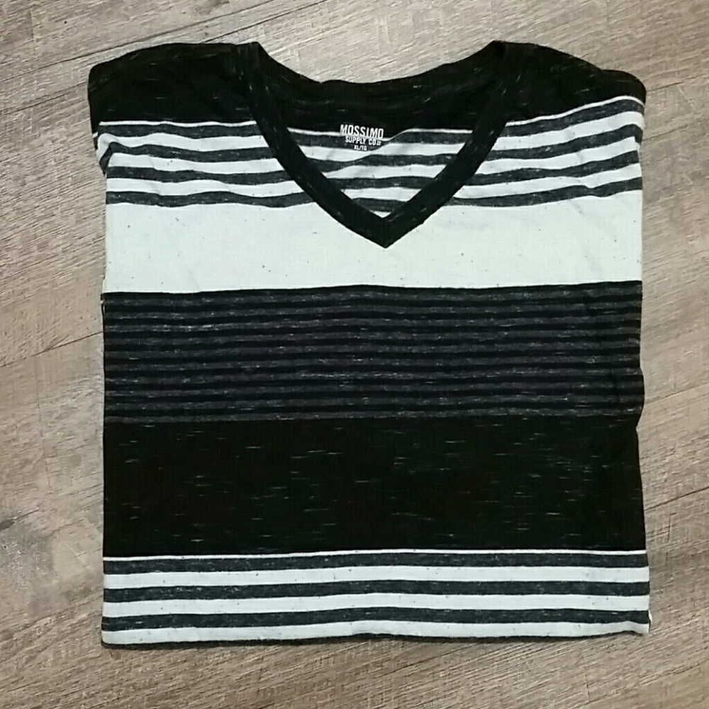 Mossimo Supply Co. Men's XL T-shirt